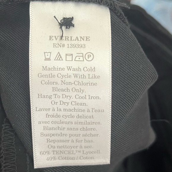 Everlane SHORT The Draper Pleated Pant in Buttersmooth Black Size 4 - Picture 11 of 11